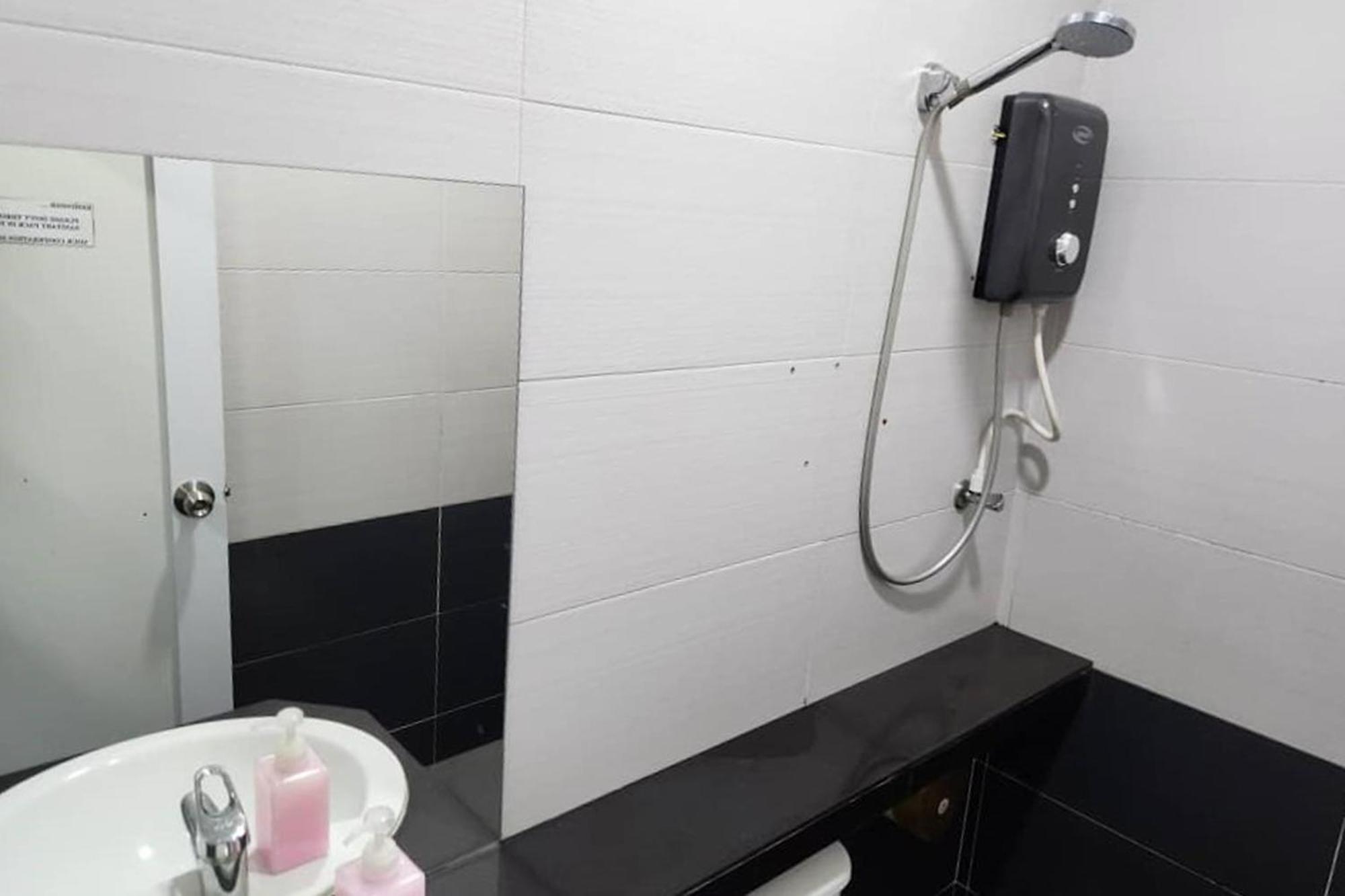 Hotel Alam Indi Johor Bahru Exteriér fotografie